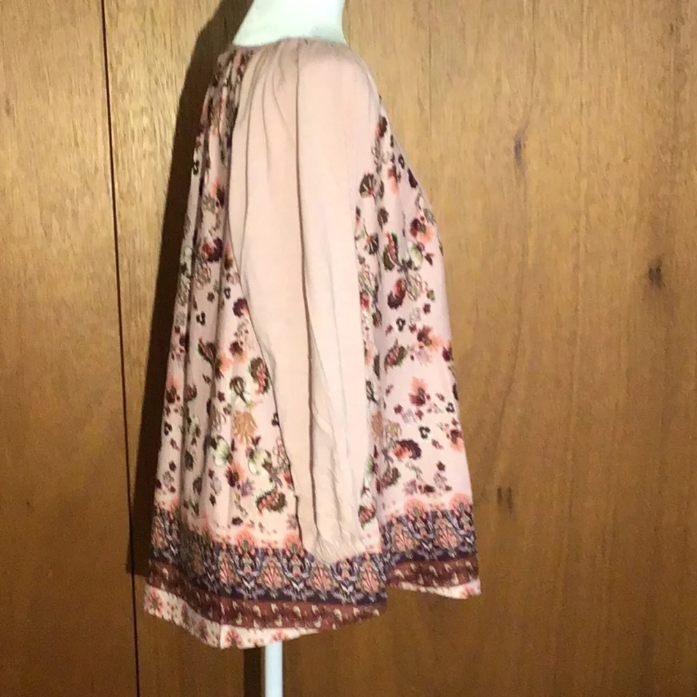 Woman’s Vintage America Top - Picture 6 of 9
